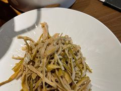 -新白鹿餐厅(滨江银泰店)