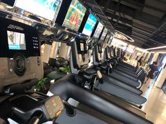 -懒人Club健身(卓越时代广场店)