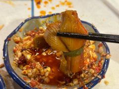 -爱你您·自家鱼塘·活水喷泉鱼火锅(八里店)