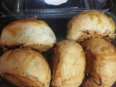 -白玉兰食品(汇联商厦店)