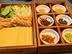 -鲁采LU STYLE(新天地店)