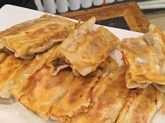猪肉皮皮虾锅贴-金阁家常菜(贵阳路店)
