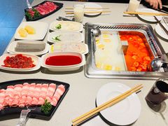 -海底捞火锅(曹安公路店)