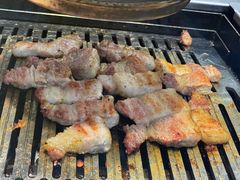 -臻牛烤肉