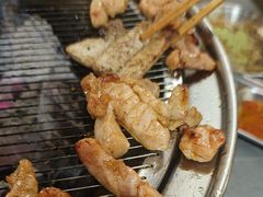 -围炉肉舍•炭烤活鳗•丹东海鲜烤肉(步行街店)