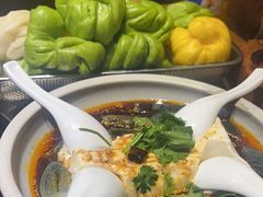-锅老头海鲜铁锅炖