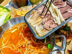 -王奋斗贵州酸汤牛肉火锅
