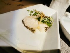 -穹六人间 people 6(岳阳路店)