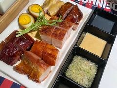 烧味特色拼盘-食大利香港茶餐厅(南亚风情第一城店)