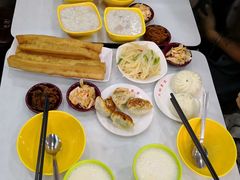 -六和餐饮(东城根店)