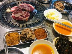 -韩聚屋韩国烤肉餐厅(新北万达店)