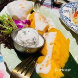 这回补了上回没吃上的芒果饭和春卷儿