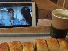 -焙丽拾光(麦凯乐直营店)