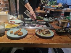 -钦瓦台时尚自助餐厅(银泰城店)