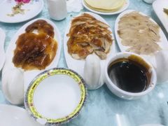 -六和聚传统烤鸭.天津菜(和平店)
