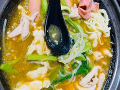-极有家小鱼小鸡石锅煲(佳兆业店)