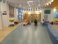 -戊辰亲子游泳俱乐部