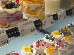 -花花卷卷·鲜食蛋糕(泉屋店)
