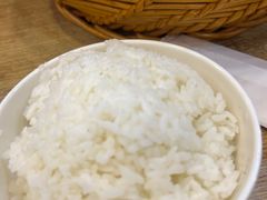 -愉肴麻辣香锅(中山路店)