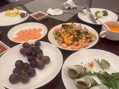 -南湖名都·景湖轩全日制餐厅·海鲜自助·东南亚风味·临湖而食