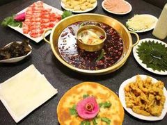 -重庆圣渝老火锅(掌起镇横街店)