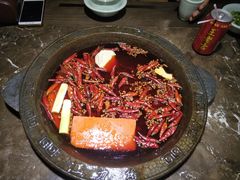 -红九格老火锅(三峡广场店)