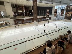 -冰纷万象滑冰场(深圳万象城店)
