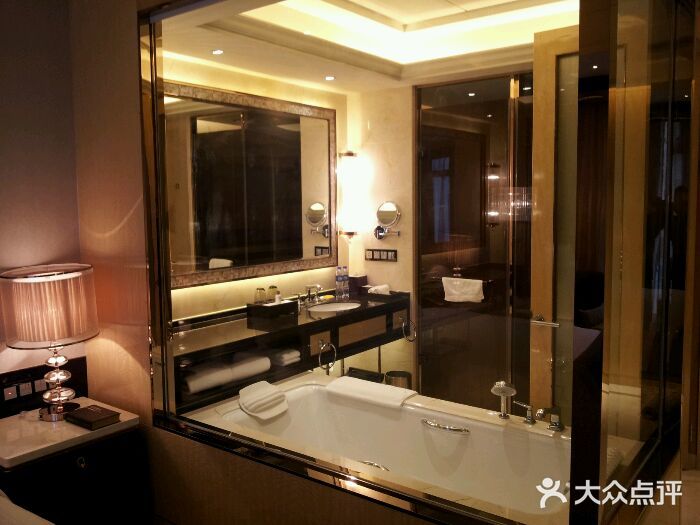 长沙富力万达文华酒店洗浴间图片