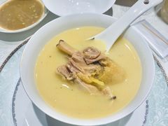 花胶鸡锅底-上房火鍋(新天地店)