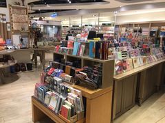 -诚品(信义店)