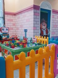 -纽西卡汽车小镇(大悦城店)