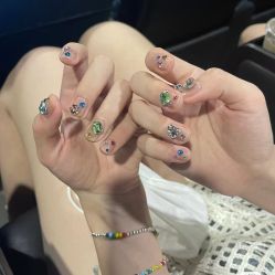 -LILY NAILS美甲美睫