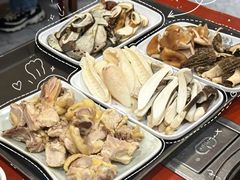 -菌之家·专业纯野生菌火锅·特色炒菌