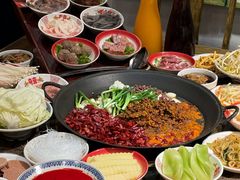 -沸炉重庆老火锅(军事博物馆店)