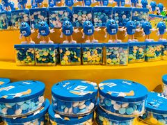 -m豆巧克力世界(上海世茂广场店)