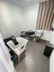 -LILI·HAIR SALON理理造型