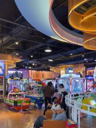 -卡通尼乐园(荟聚中心店)