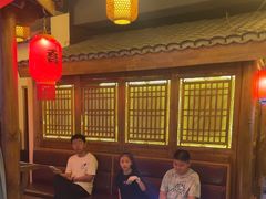-乔家小院•非遗驴肉•本地小海鲜(滨河路店)