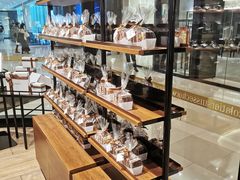 -Laderach 莱德拉(上海环贸iapm店)