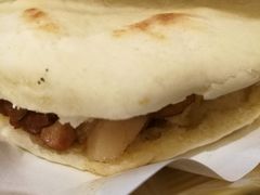 肉夹馍-遵义虾子张六羊肉粉(地王店)