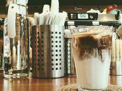 冰拿铁-Be Lived Cafe比例咖啡(摩天轮店)