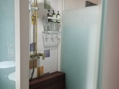 -喜鹊愉家酒店(郑州曼哈顿博览中心地铁站店)