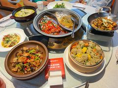 -阿瓦山寨·湘菜现炒·剁椒鱼头王(咸阳总店)