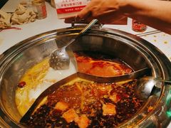 -老房老舍重庆火锅(假日城市店)