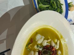-香山湖家家宴(中山陵店)