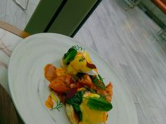 龙虾菠菜班尼迪克-城市露台景观餐厅(淮海路店)