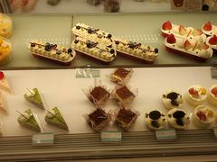 -好利来(东四店)