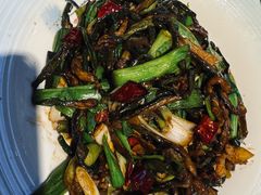 -魏铭鱼头捞饭(晋阳路店)