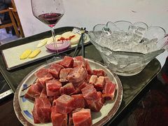 -毛辣果·贵州红酸汤牛肉火锅(西单店)