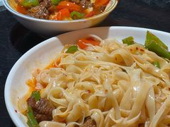 -烤肉小伙烤肉店